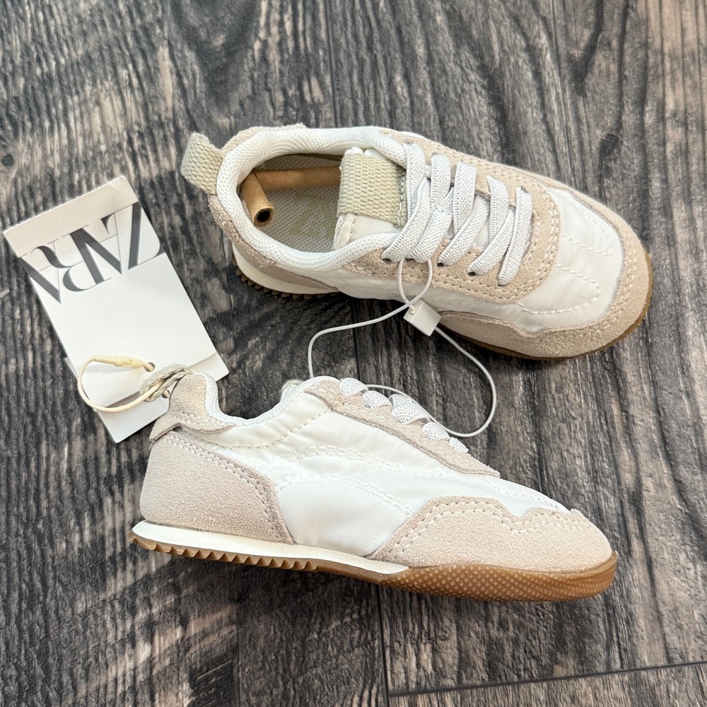 Zara leather sneakers shoes white beige size 5.5 baby new